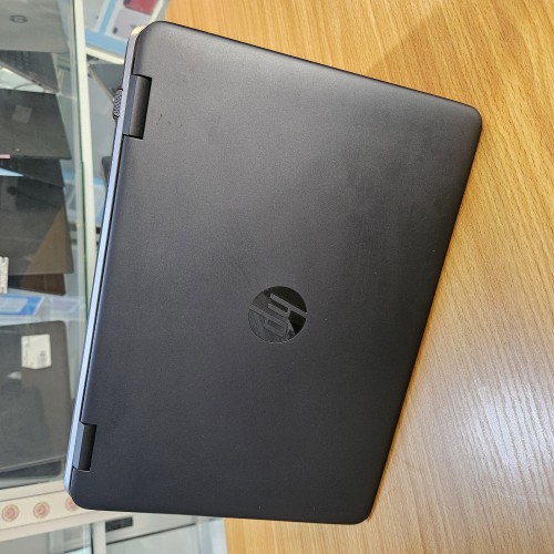 Hp probook 640
G3 i7 256ssd 8gb 
7th gen, 14.0
windows10 pro,processor 2.90.